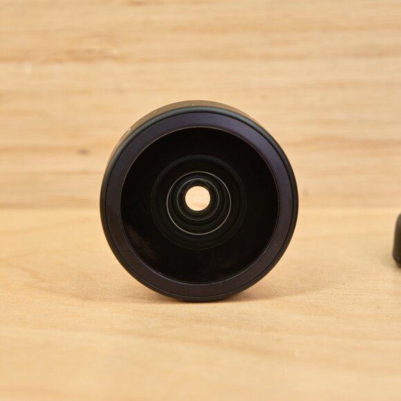 Moment Super Fisheye 170 Degree Mobile Lens/ Smartphone Camera Accessory - Picture 6 of 7